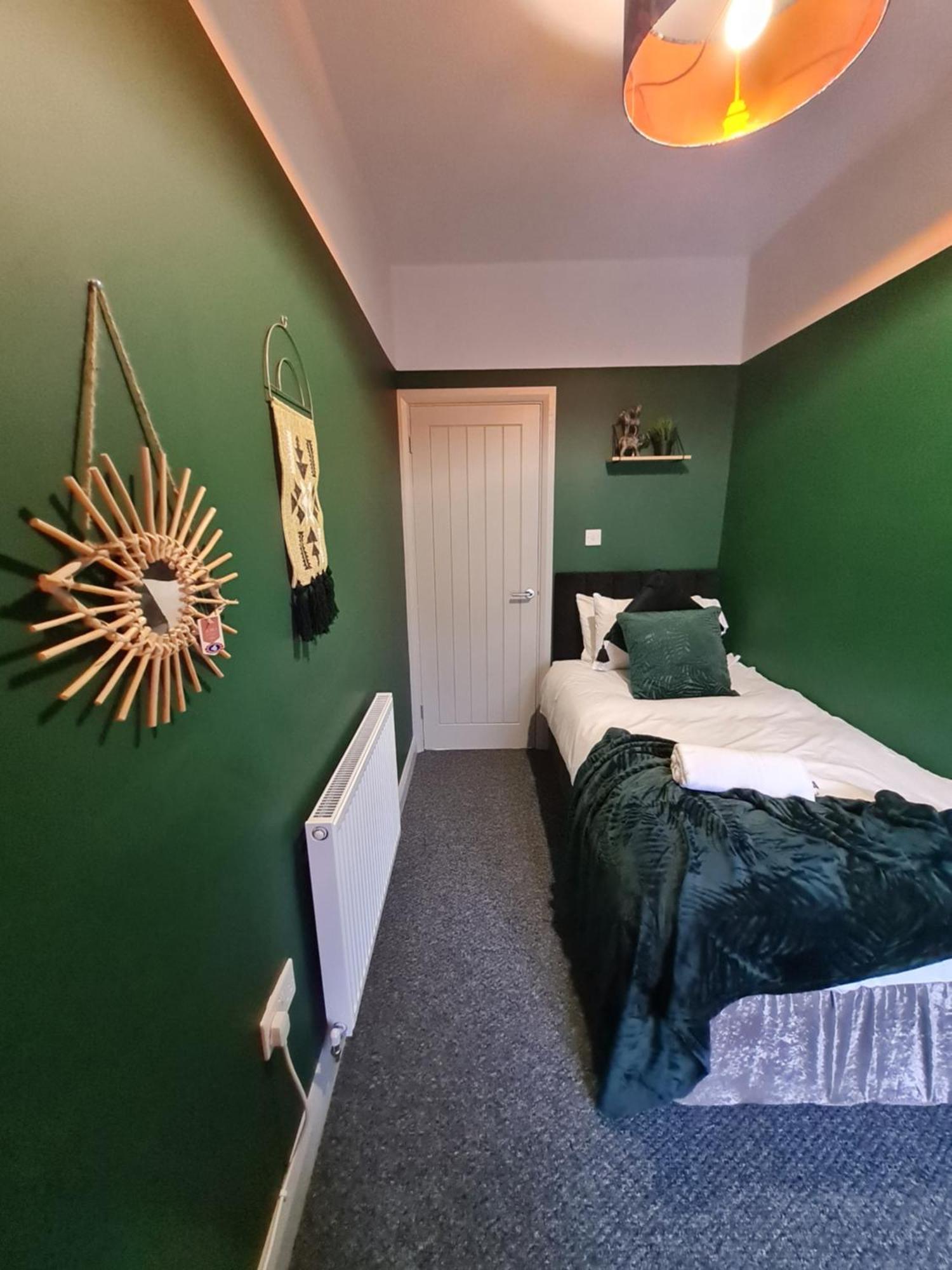 4 Bedroom Luxury House. Bike Park Wales. Secure Bike Store. Brecon Beacons Dowlais Εξωτερικό φωτογραφία